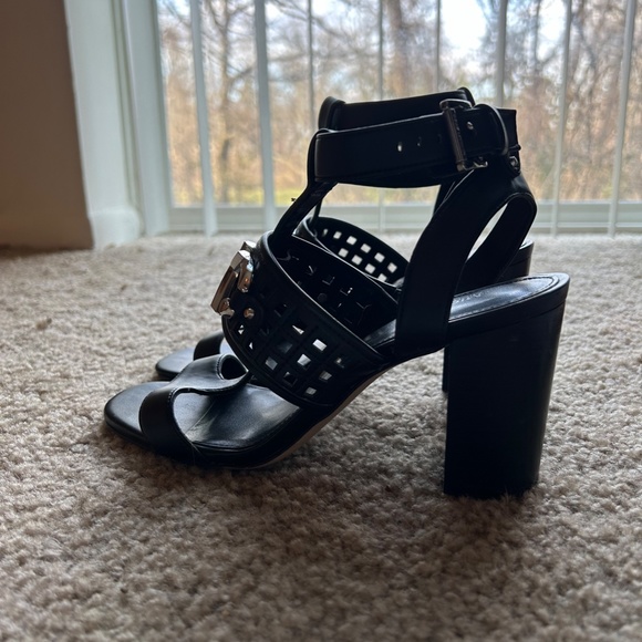 Michael Kors Black Thick Heel Sandals Ankle Strap With Silver Hardware Size 6.5 - Picture 3 of 8